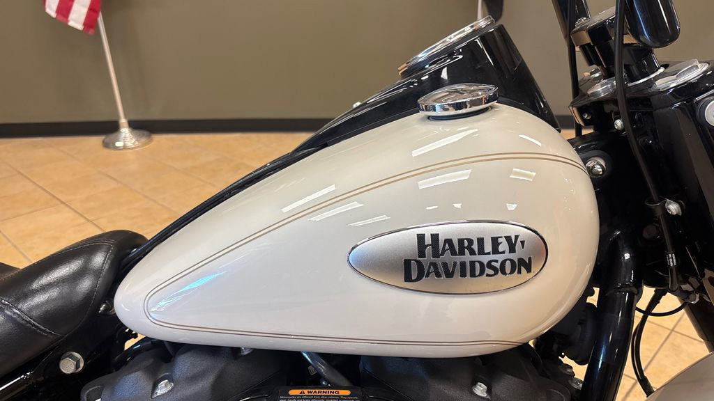 Heritage Classic 114