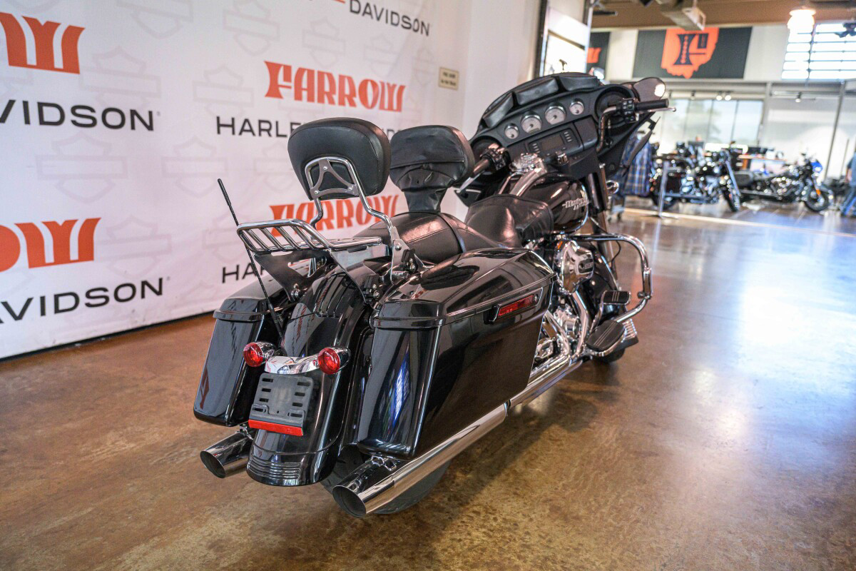 Street Glide®