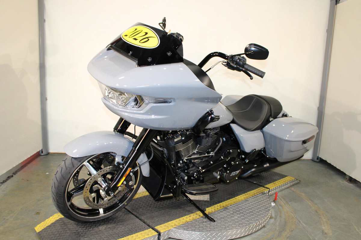 Road Glide®