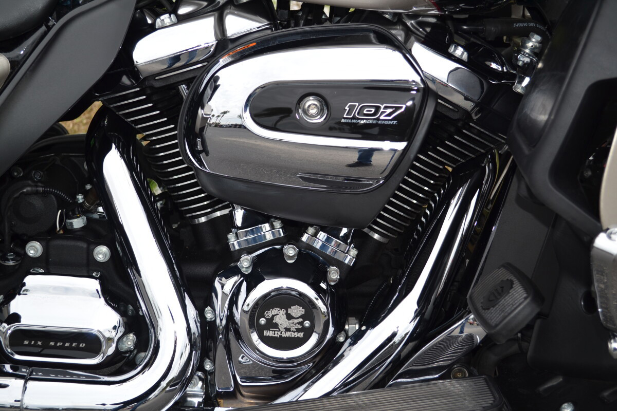 Road Glide® Ultra