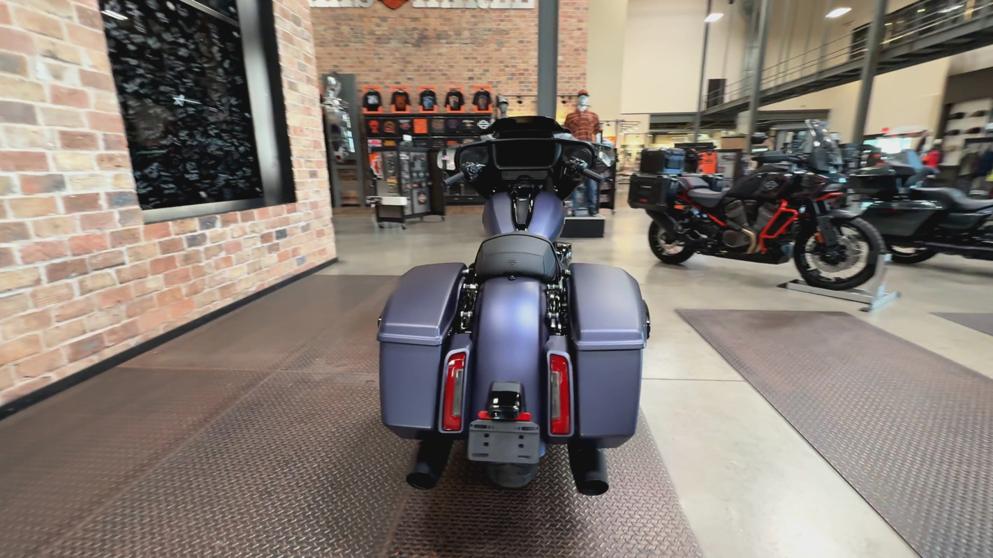 Street Glide®