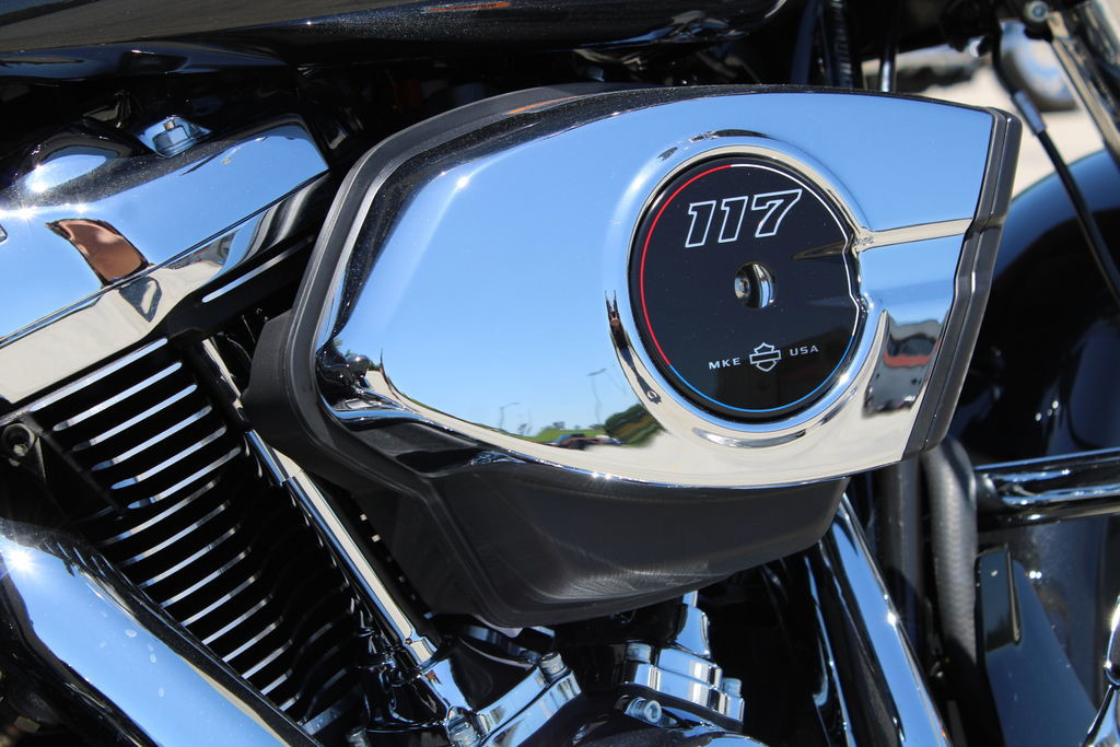 Street Glide®