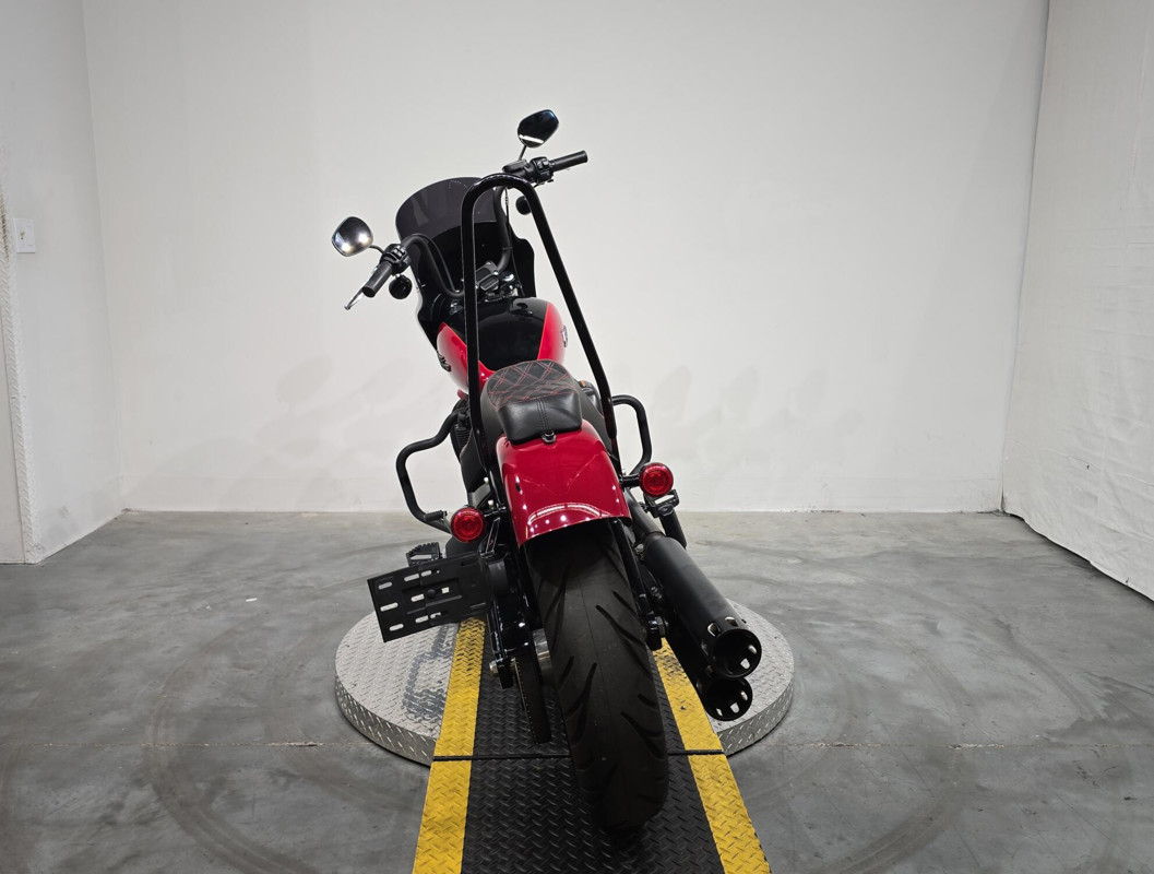 Street Bob®