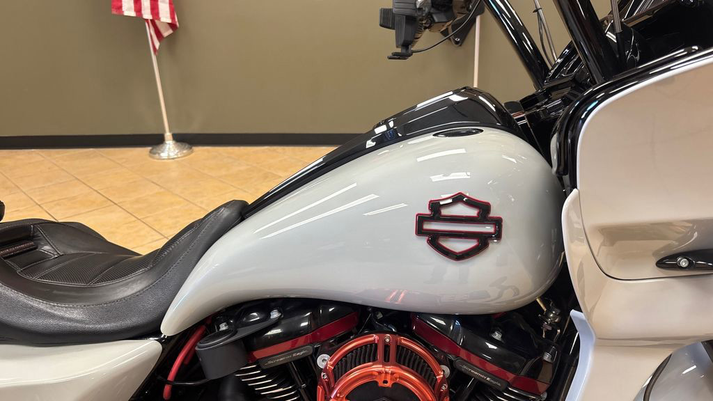 CVO® Road Glide®