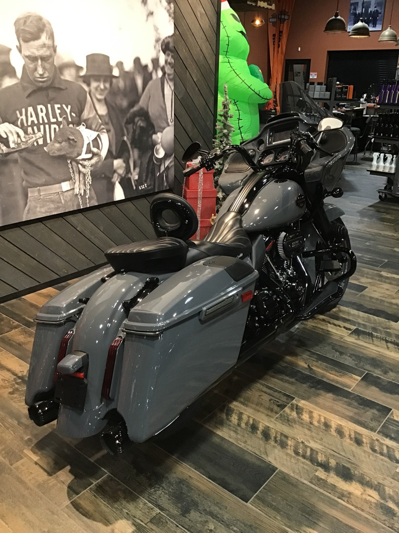 CVO® Road Glide®
