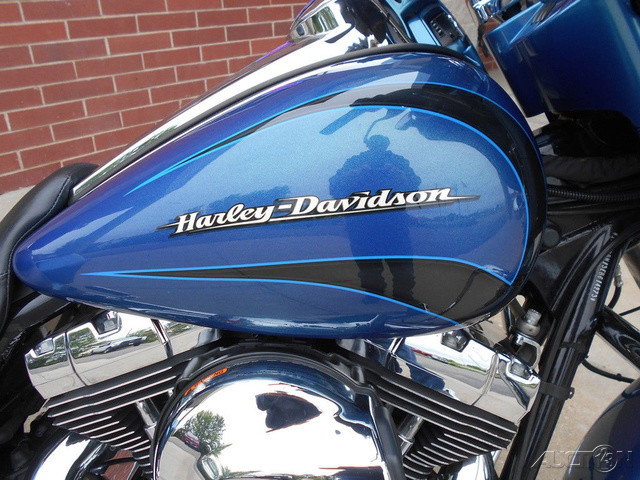 Street Glide®