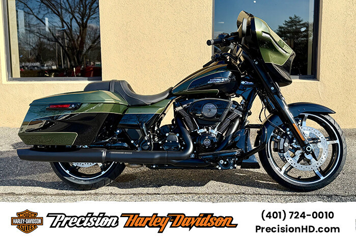 Street Glide®