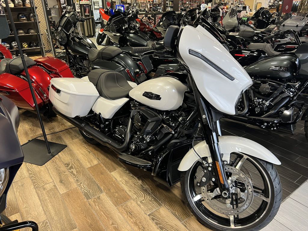 Street Glide®