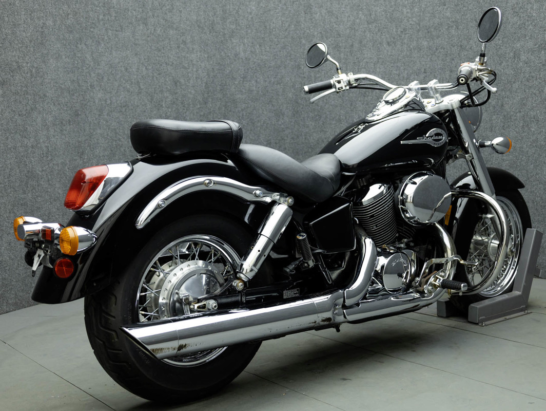 Shadow 750 ACE Deluxe