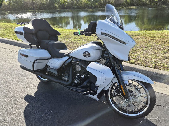 Street Glide® Limited