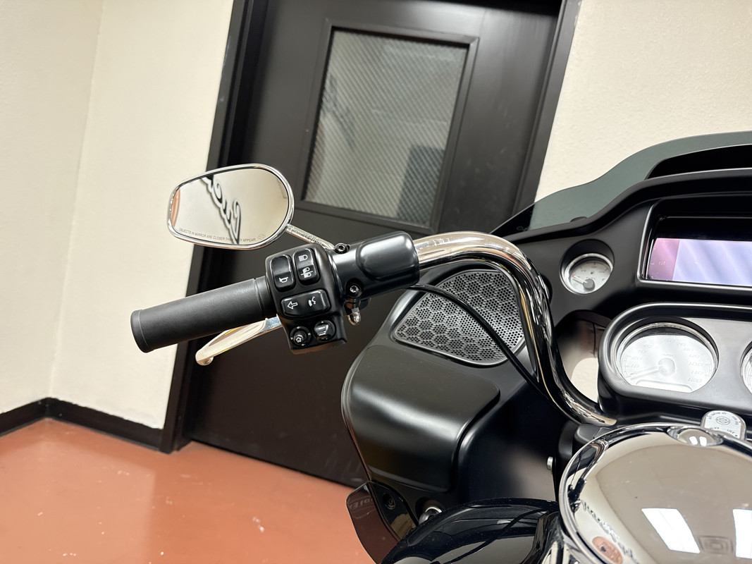 Road Glide®
