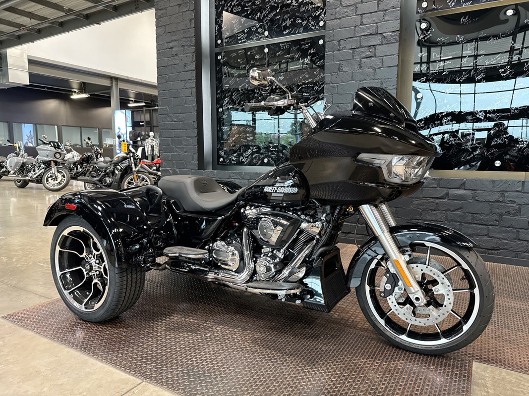 Road Glide® 3