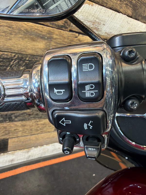 Street Glide®