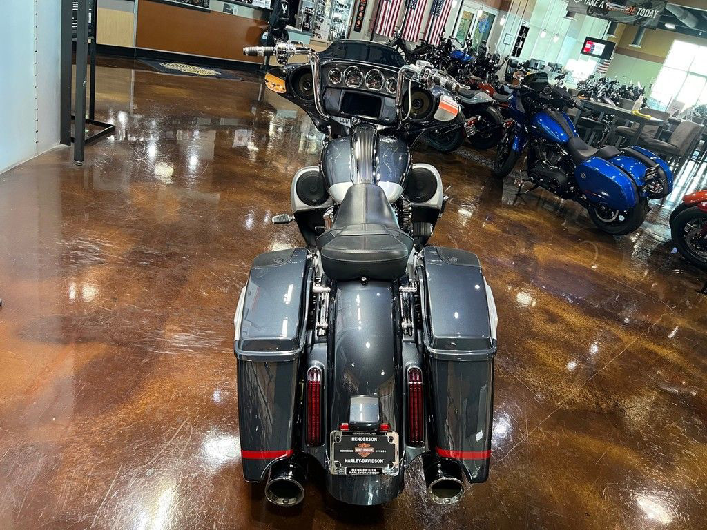 CVO® Street Glide®