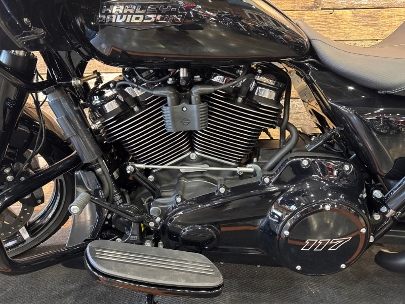 Road Glide®