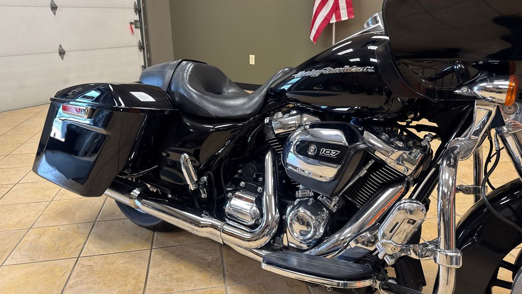 Road Glide®