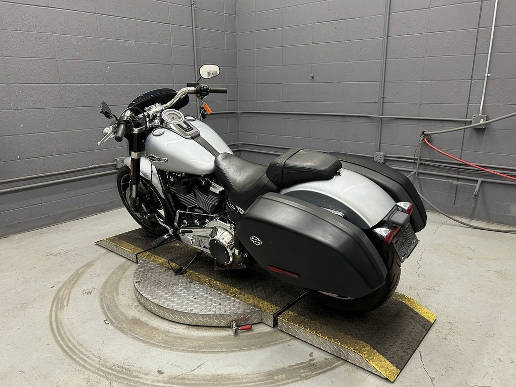 Softail® Sport Glide®