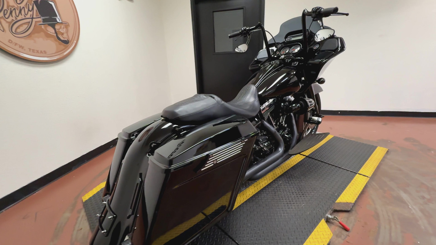 Road Glide® Custom