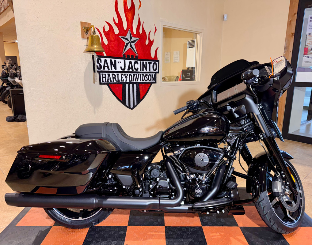 Street Glide®