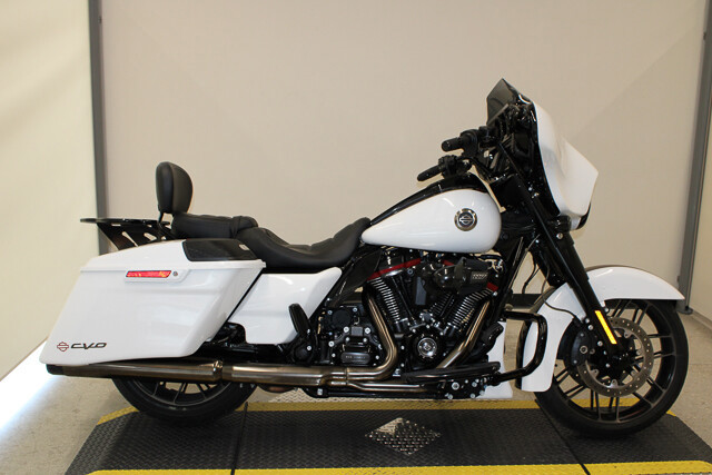 CVO® Street Glide®