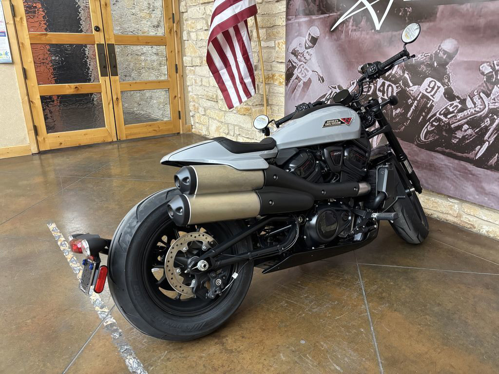 Sportster® S