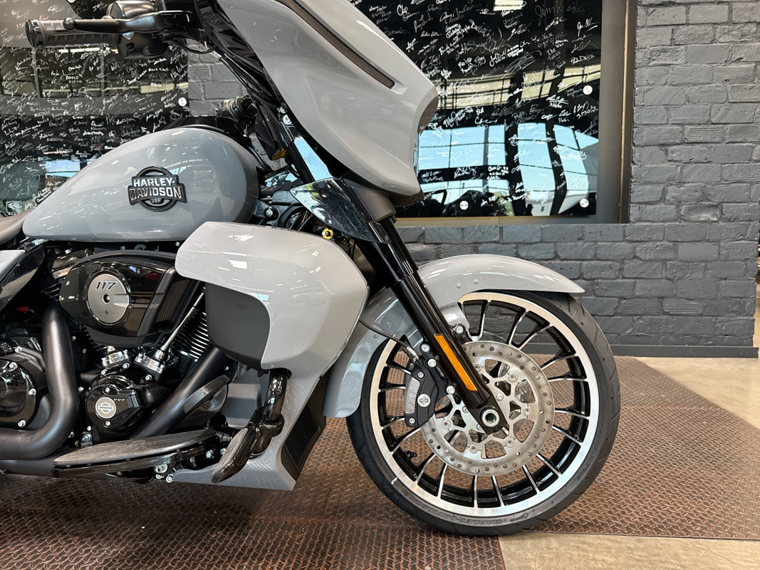 Street Glide® 3 Limited