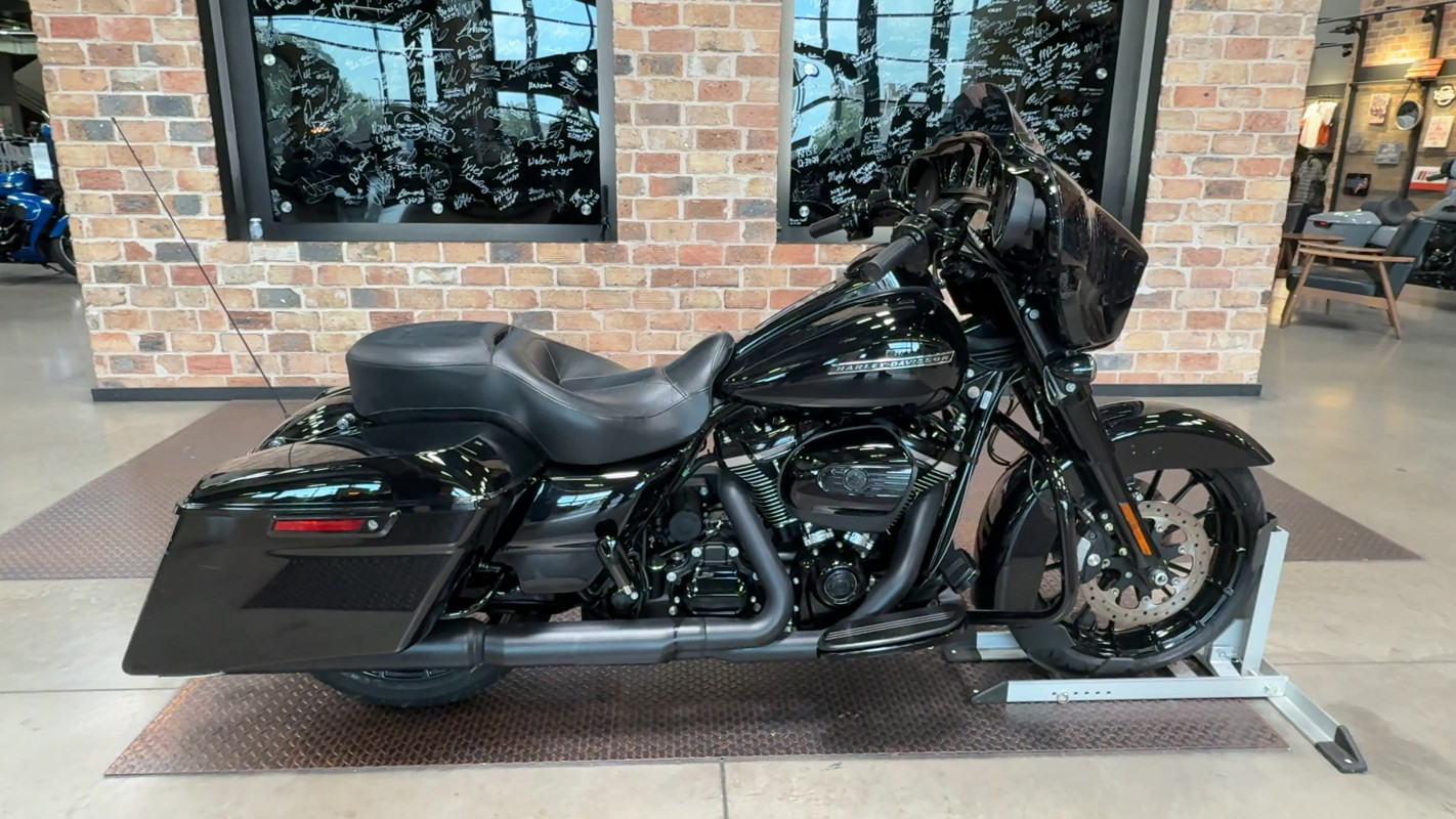 Street Glide® Special