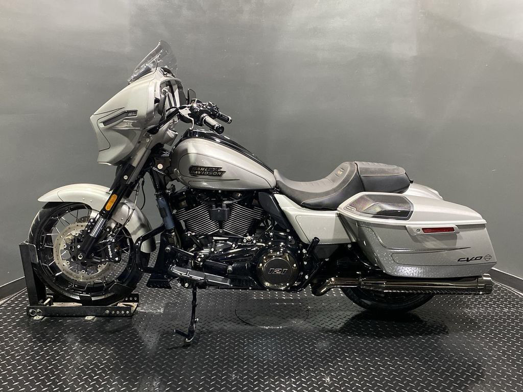 CVO® Street Glide®