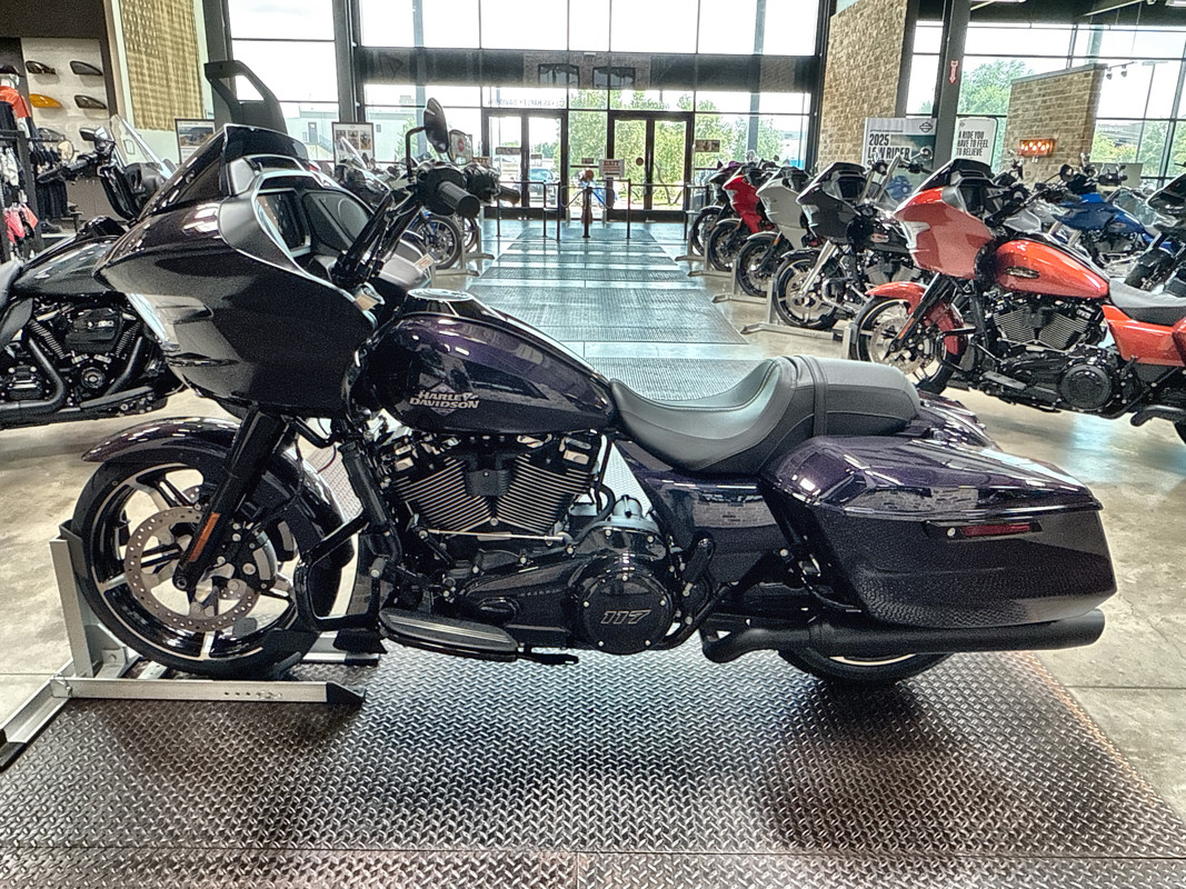 Road Glide®