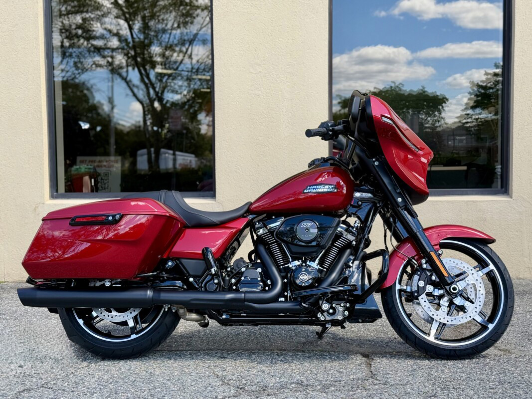 Street Glide®