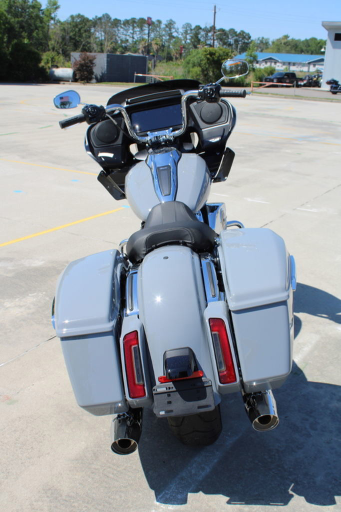 Road Glide®