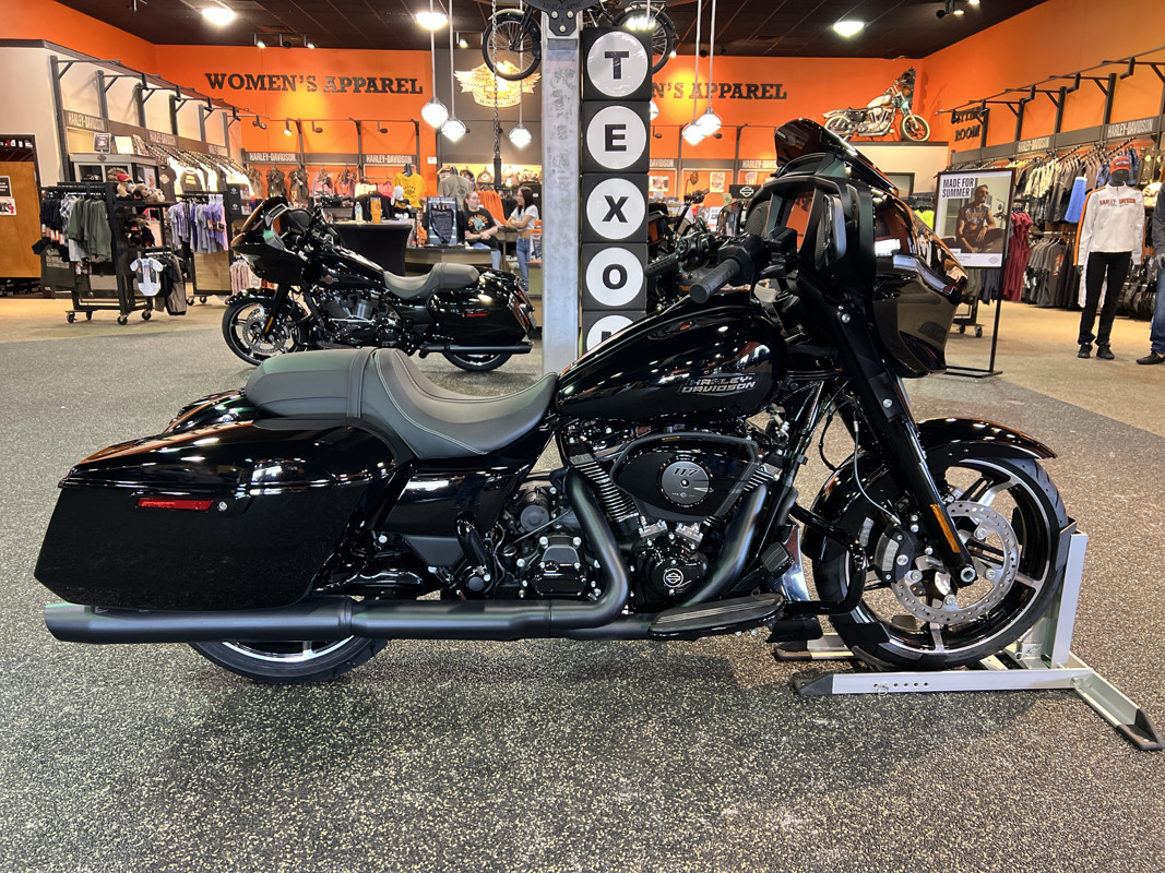 Street Glide®