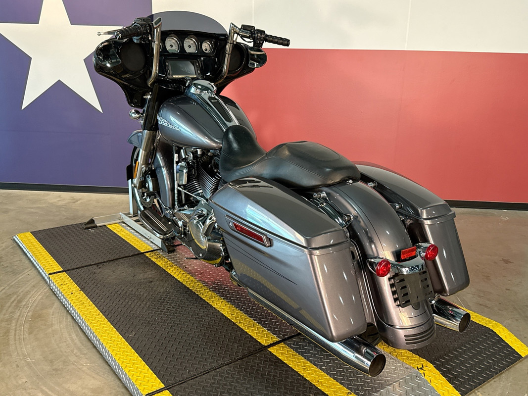 Street Glide® Special