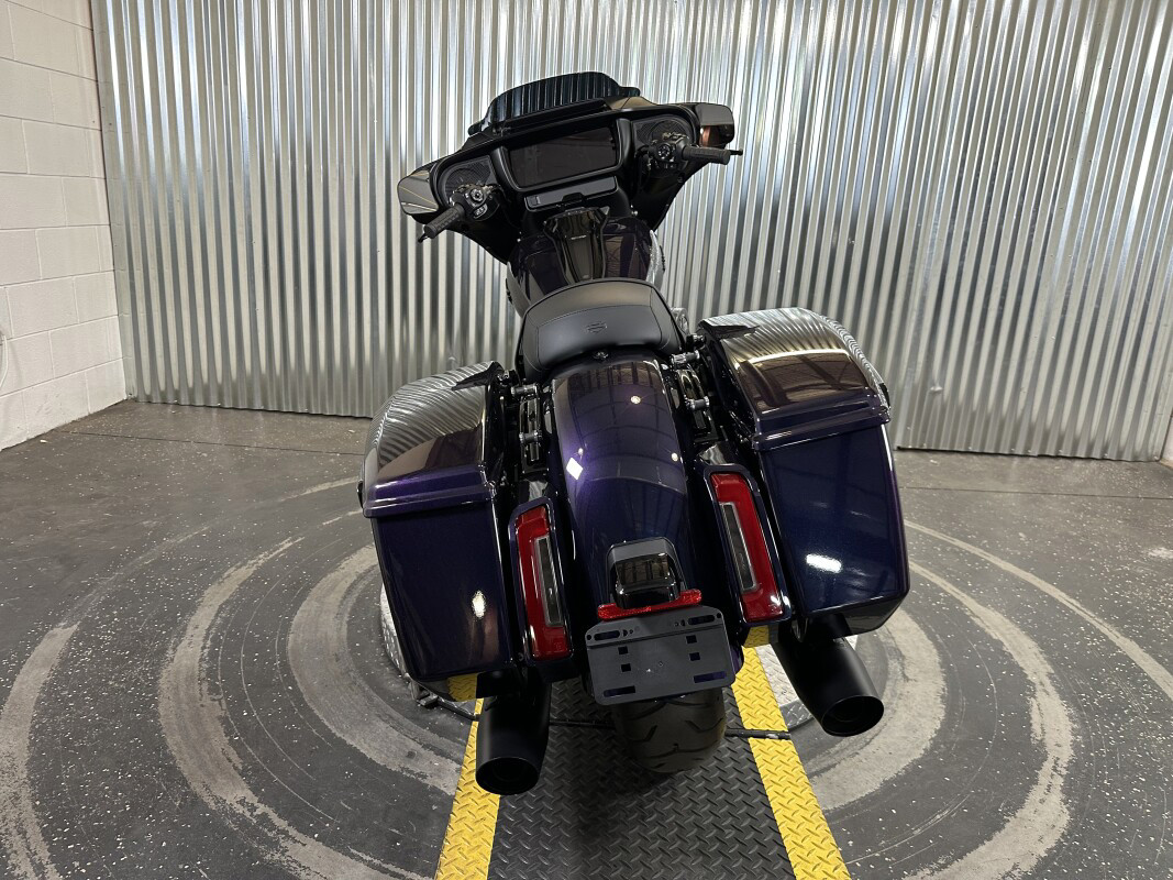 Street Glide®