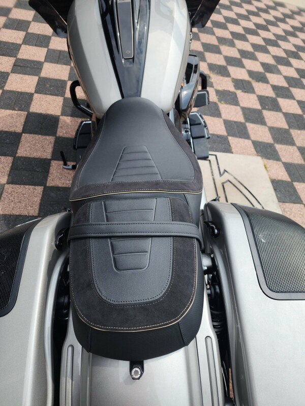 CVO® Road Glide®
