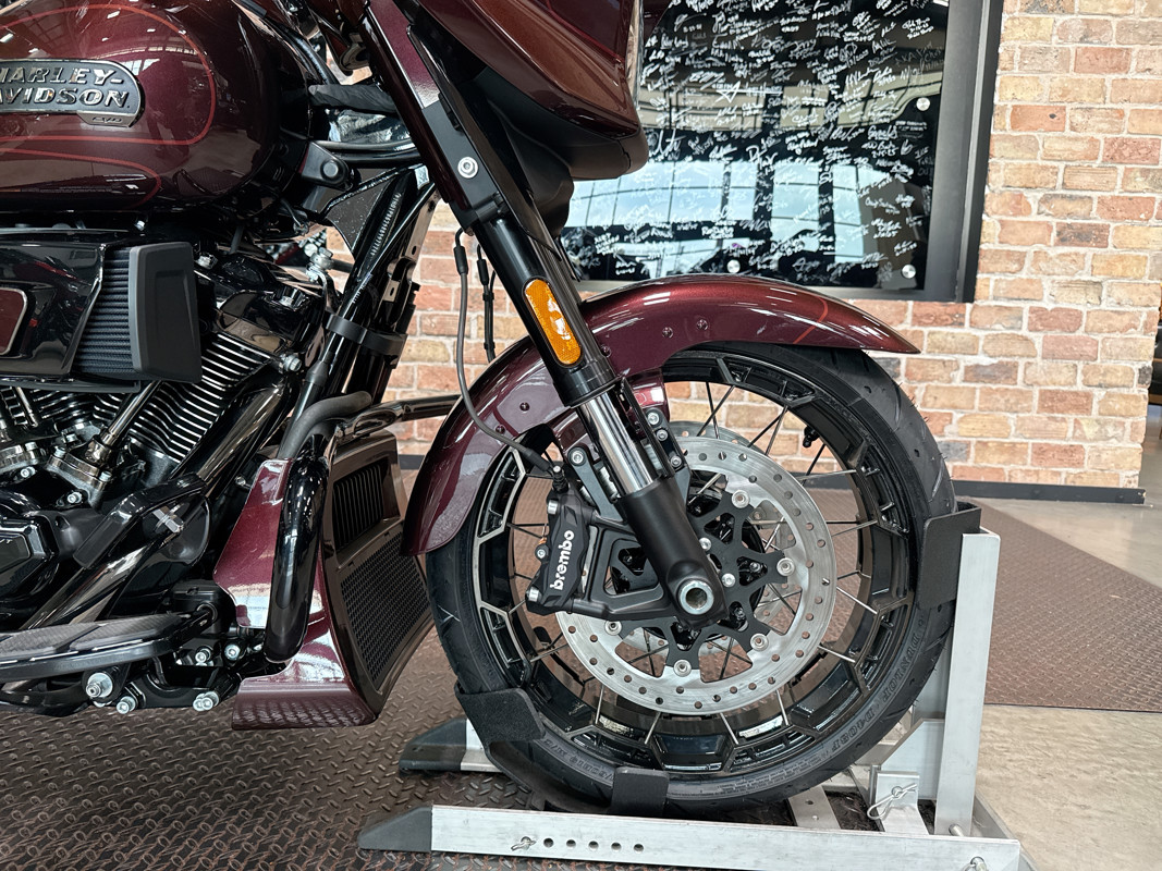 CVO® Street Glide®