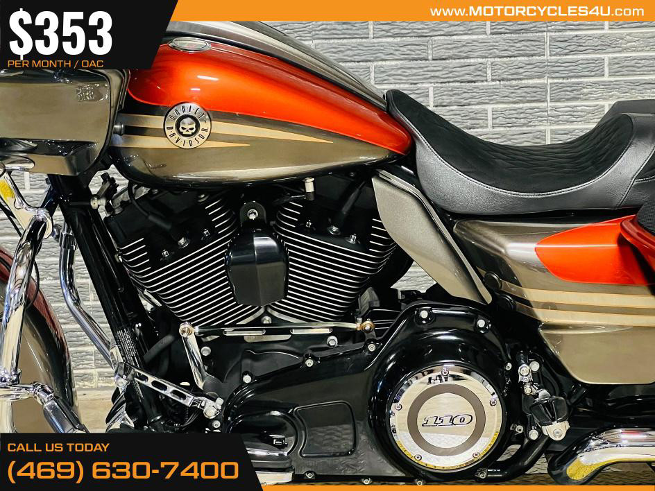 CVO™ Road Glide® Custom 