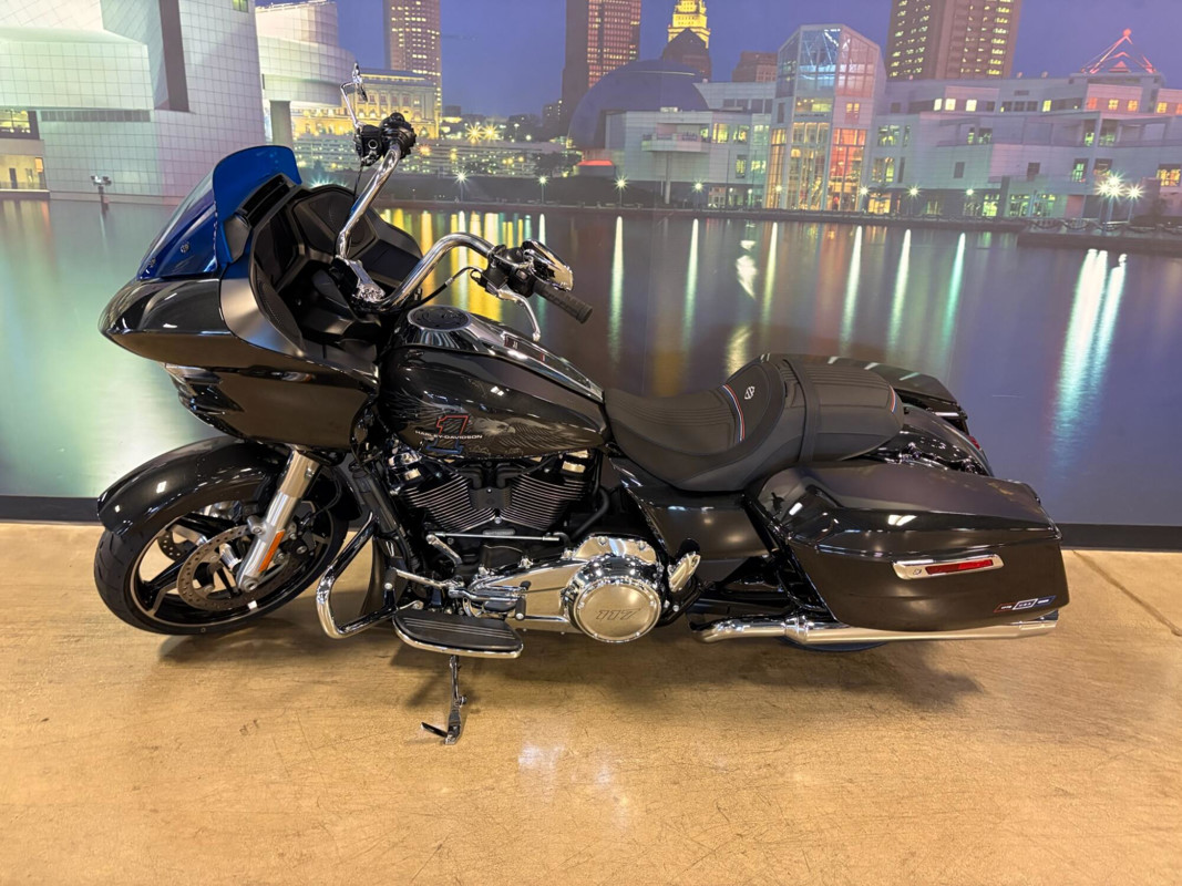 Road Glide®