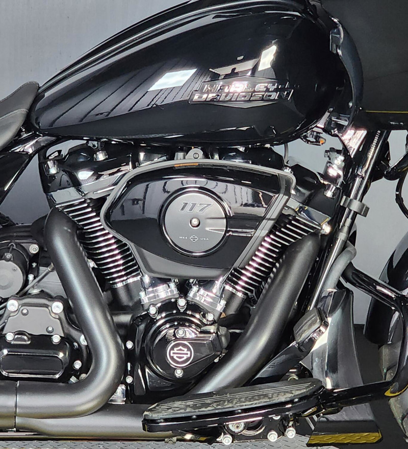 Road Glide®
