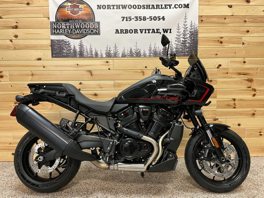 Pan America® 1250 ST