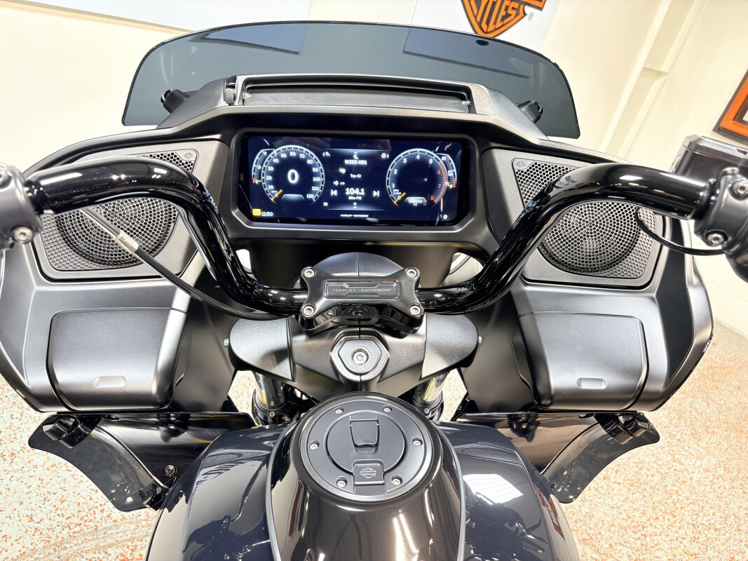 Road Glide®