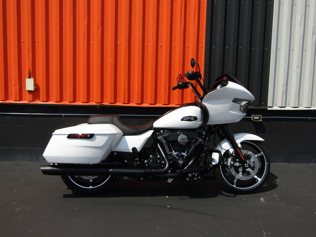 Road Glide®