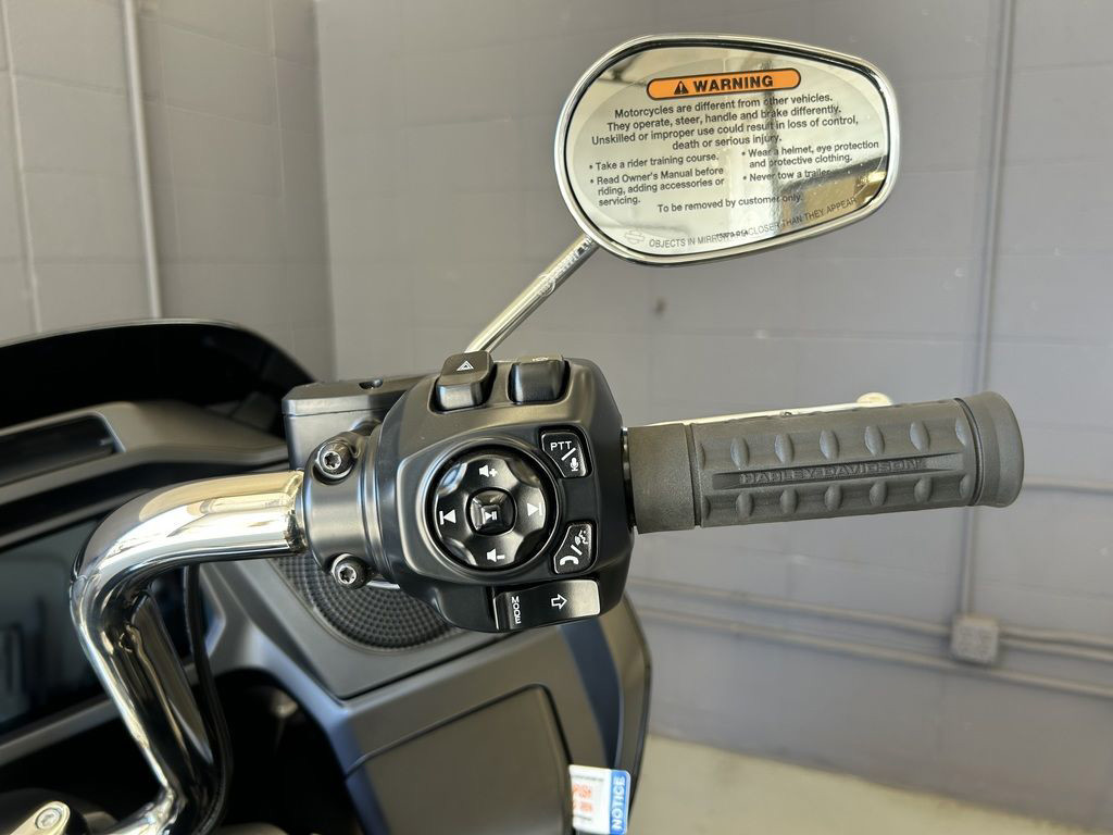 Road Glide®