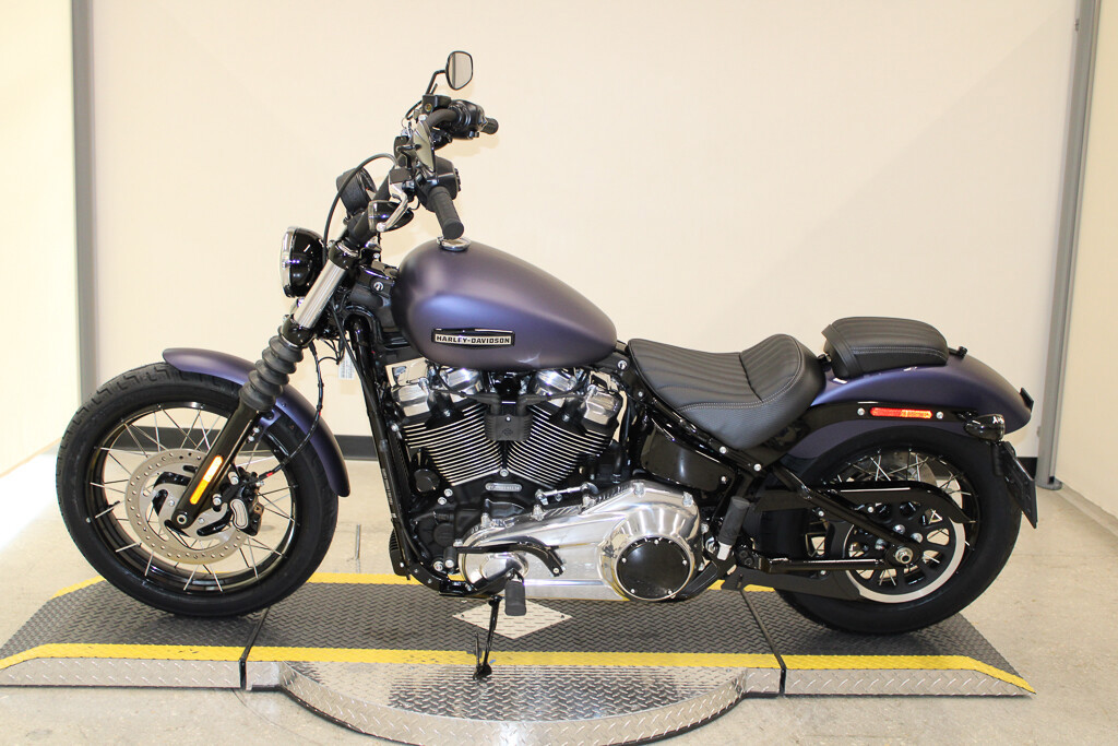 Street Bob®