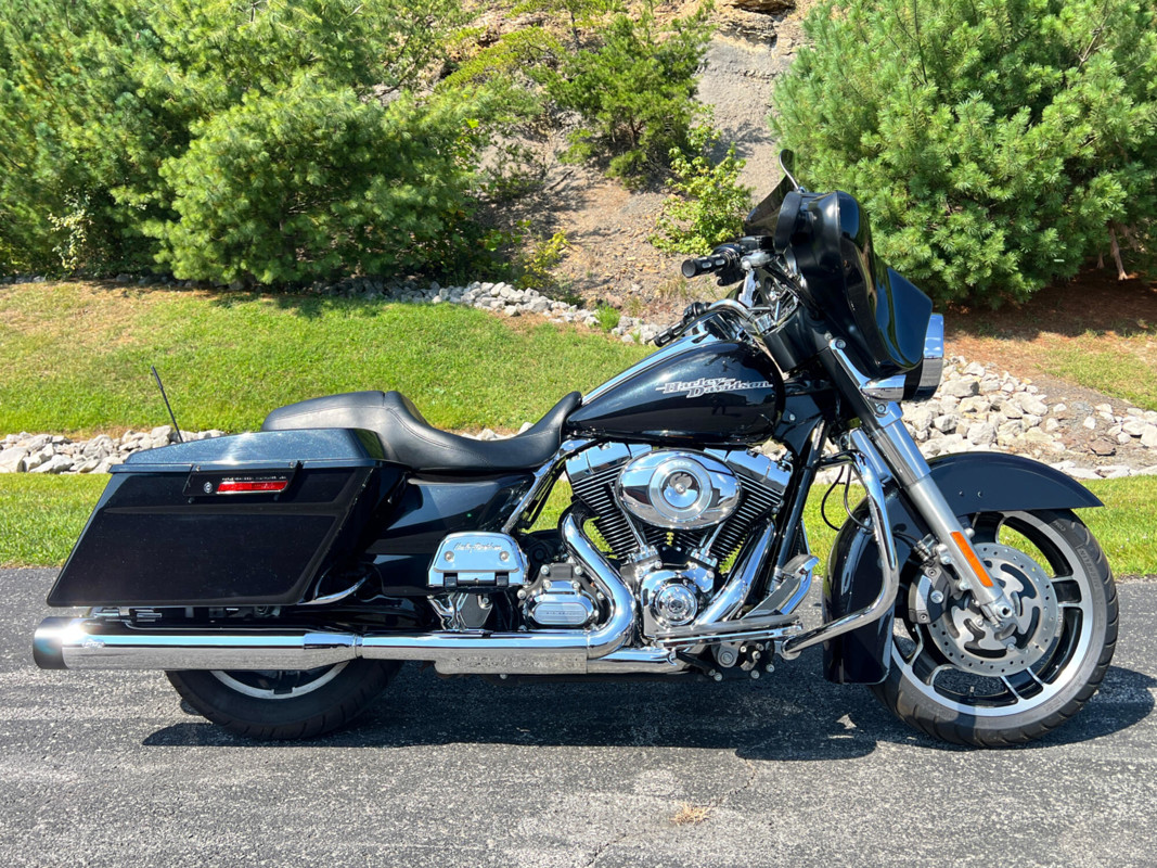 Street Glide®