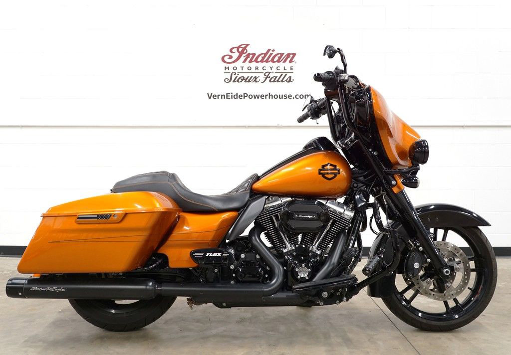 Street Glide® Special