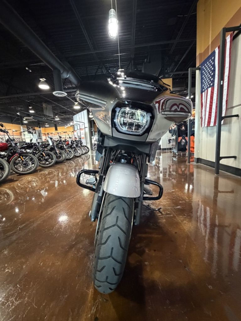 CVO® Street Glide®