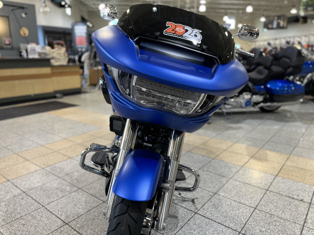 Road Glide®