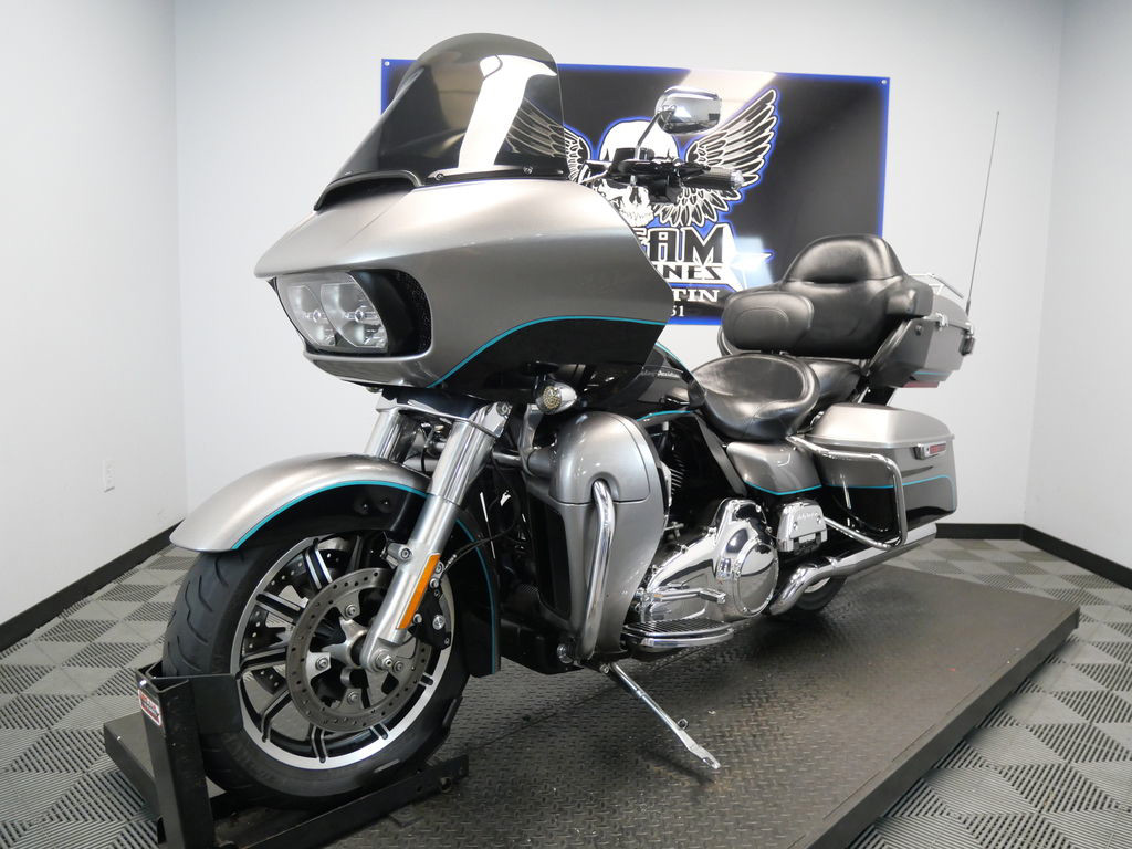 Road Glide® Ultra