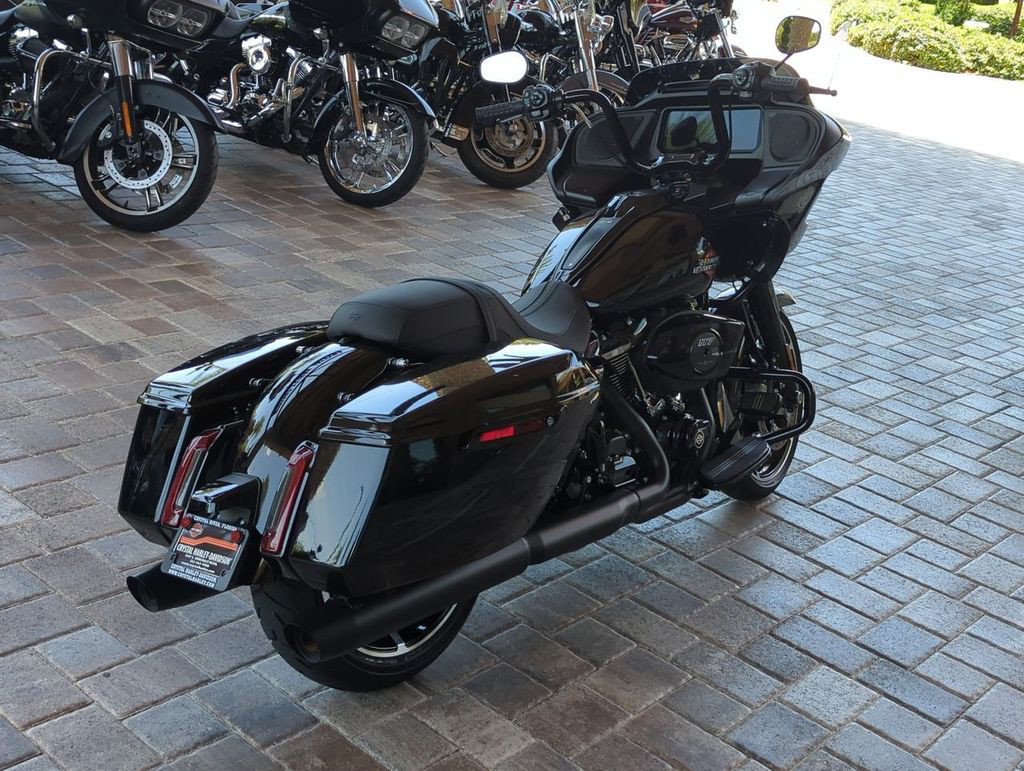 Road Glide®